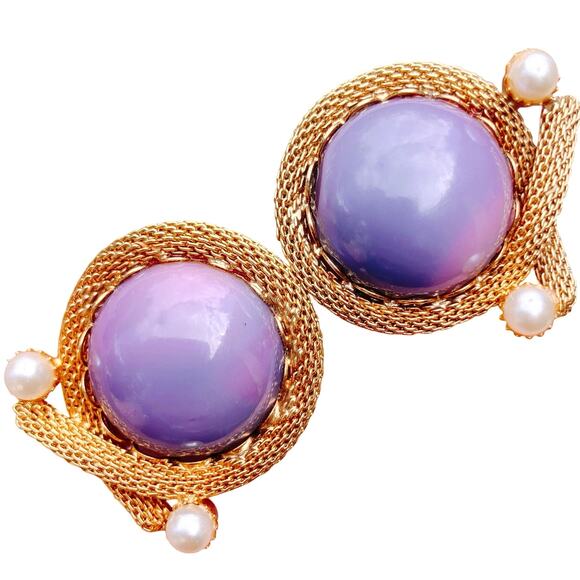 VTG Mid Century Earrings Rich Purple Glass Cabochon Faux Pearl Clip Gold Tone - Picture 1 of 15